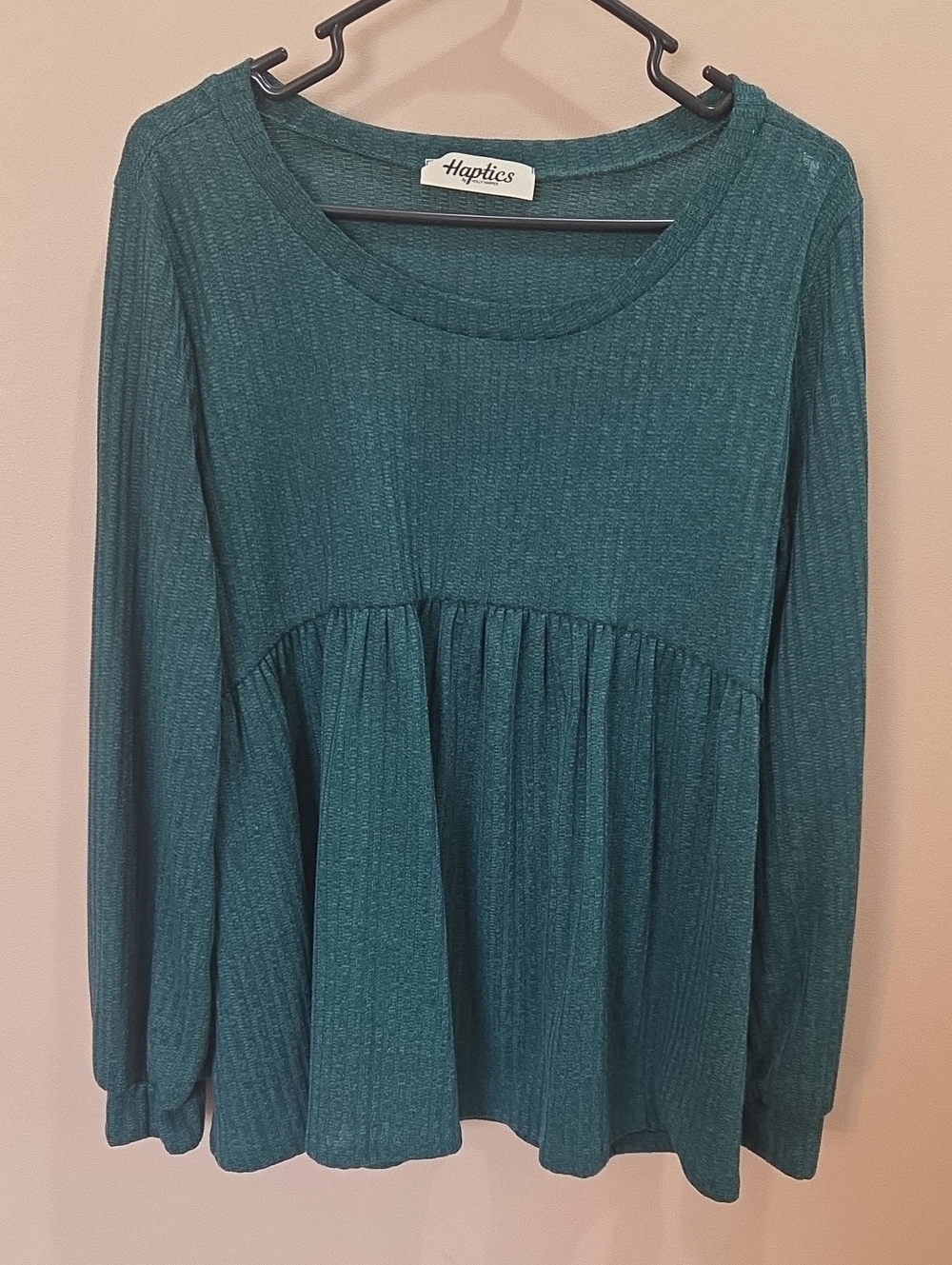 Women's Long-Sleeve Peplum Top